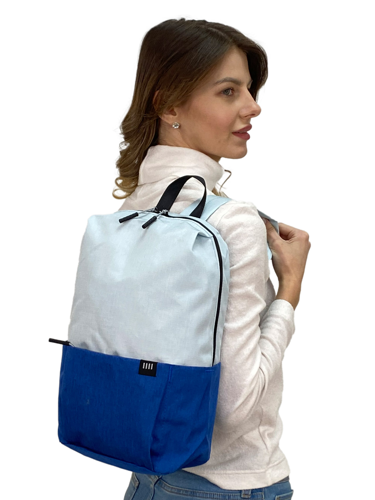 На фото 1 - Молодежный рюкзак из текстиля, цвет сине-голубой 
