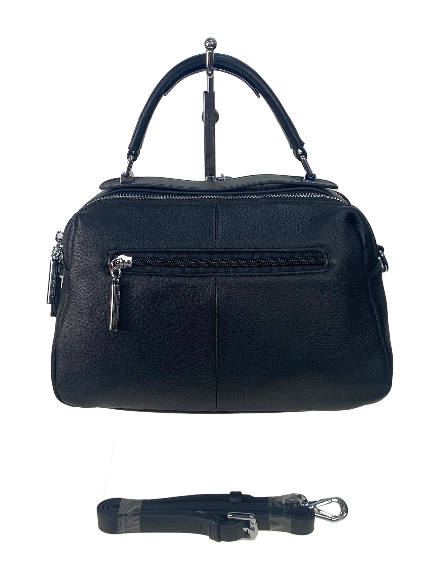 На фото 2 - Женская сумка изнатуральной кожи цвет черный 