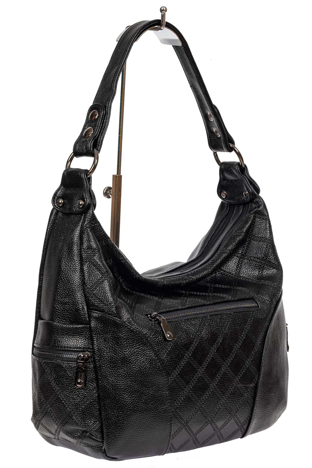 На фото 1 - Женская стёганая сумка хобо из искусственной кожи, цвет чёрный