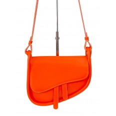 На фото 2 - Женская сумка-седло из искусственной кожи, цвет оранжевый