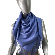 На фото 1 - Мягкий платок из хлопка, цвет синий