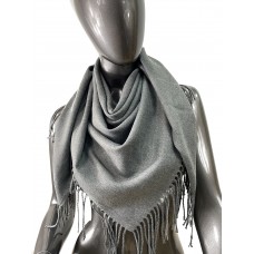 На фото 1 - Мягкий платок из хлопка, цвет серый