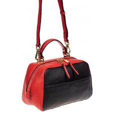 На фото 1 - Мягкая кожаная женская сумка на каждый день, цвет красный с черным